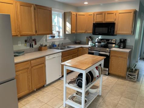 41 Lakeview Drive Naples ME 04055