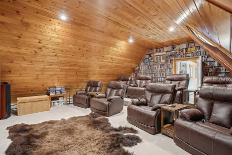 54 Stone Tree Road Arrowsic ME 04530