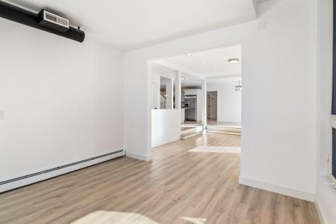 38 Blackthorne Lane Gray ME 04039