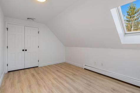 38 Blackthorne Lane Gray ME 04039