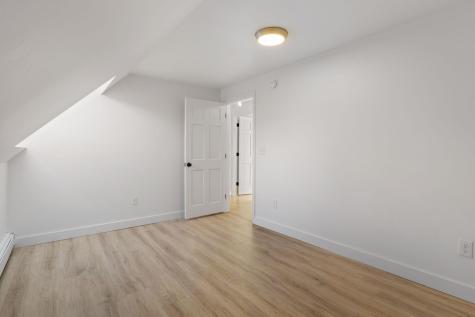 38 Blackthorne Lane Gray ME 04039