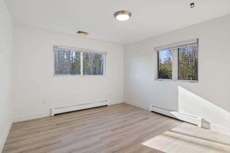 38 Blackthorne Lane Gray ME 04039