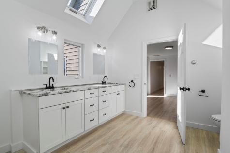 38 Blackthorne Lane Gray ME 04039