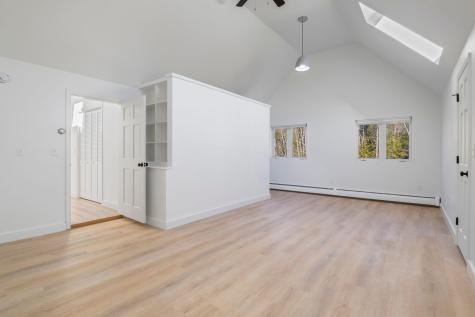 38 Blackthorne Lane Gray ME 04039