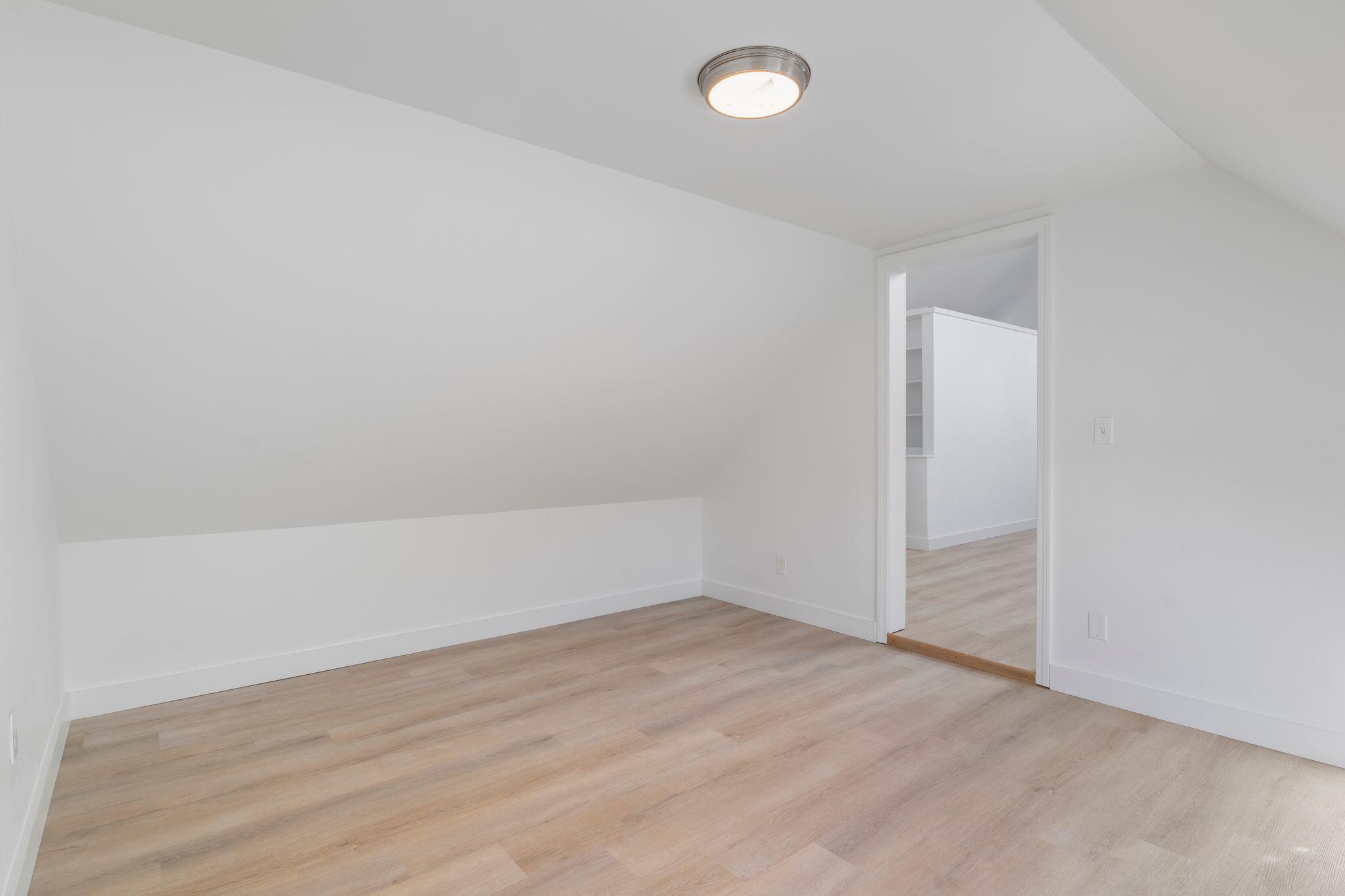 38 Blackthorne Lane Gray ME 04039