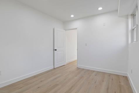 38 Blackthorne Lane Gray ME 04039