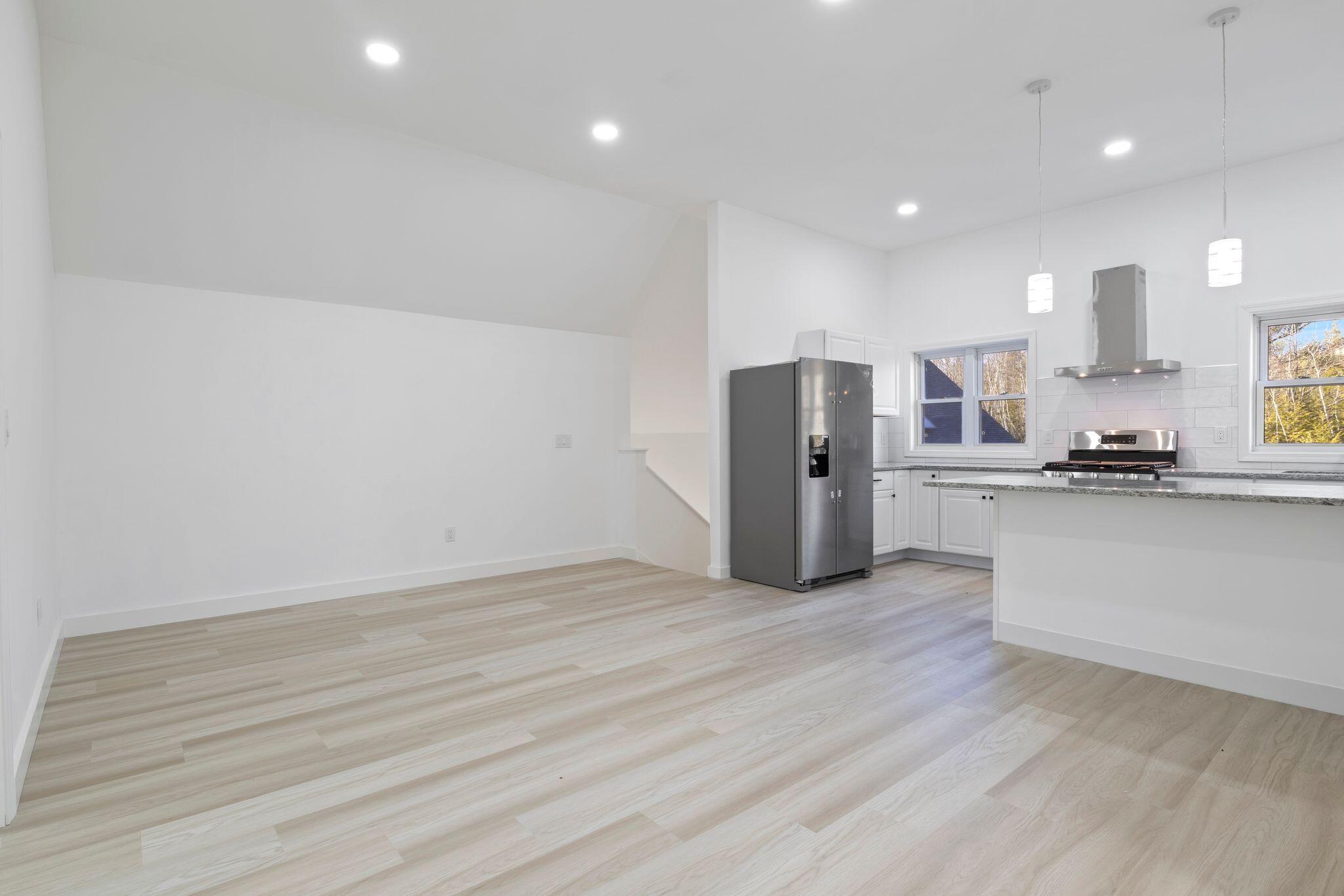 38 Blackthorne Lane Gray ME 04039