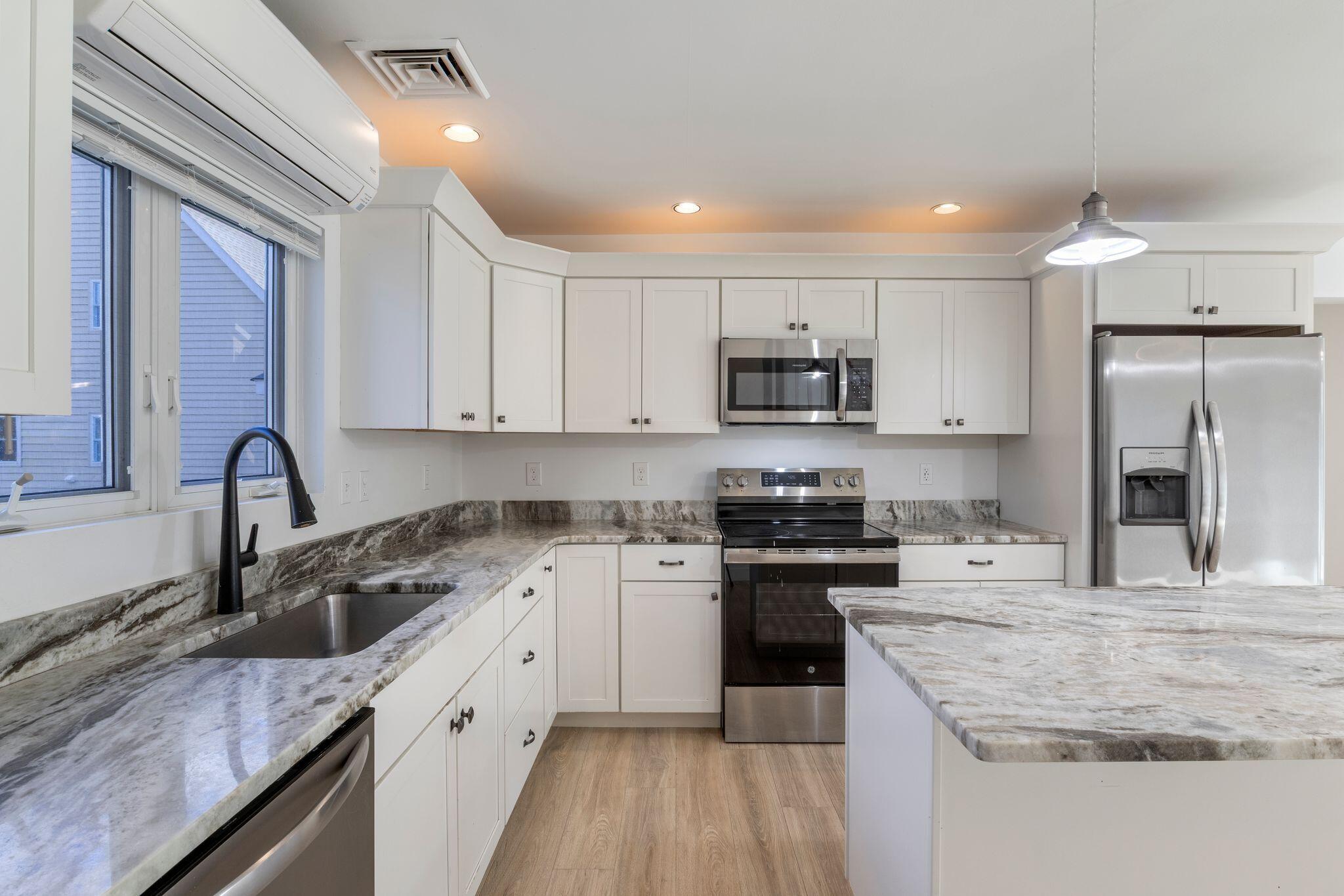 38 Blackthorne Lane Gray ME 04039