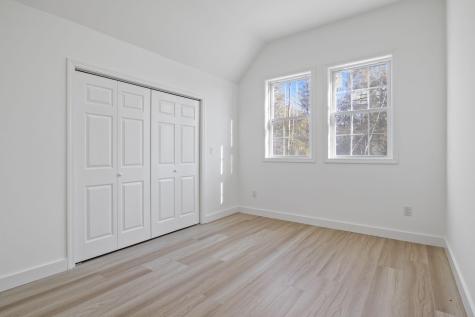 38 Blackthorne Lane Gray ME 04039