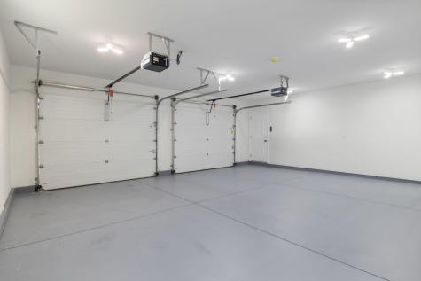 38 Blackthorne Lane Gray ME 04039