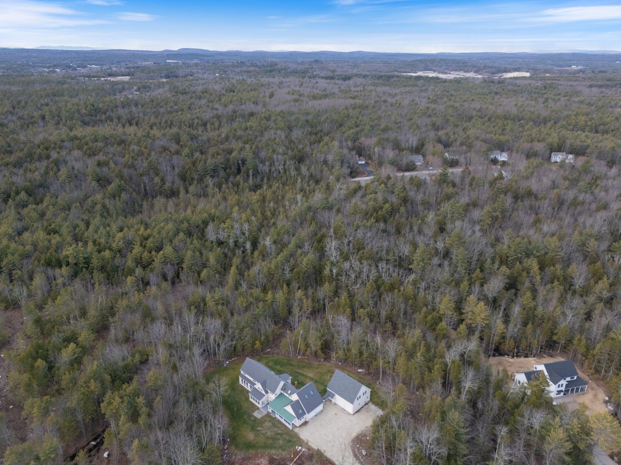 38 Blackthorne Lane Gray ME 04039