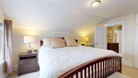 19 Fairlawn Avenue Lewiston ME 04240