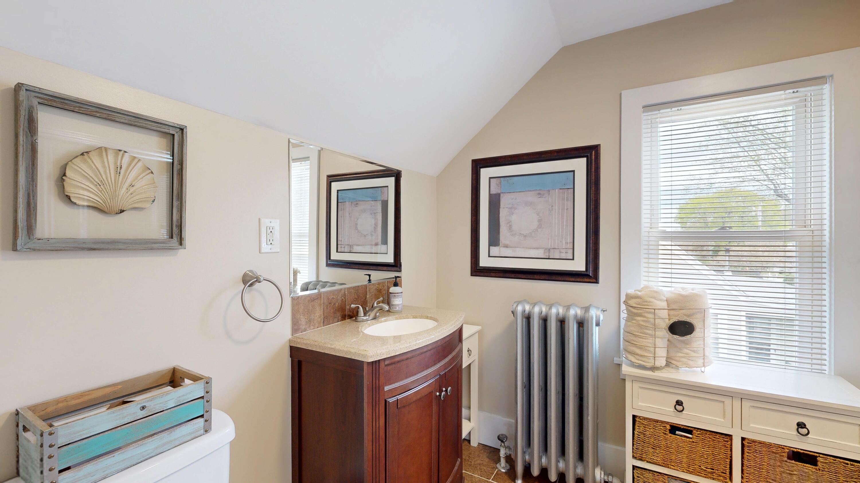 19 Fairlawn Avenue Lewiston ME 04240