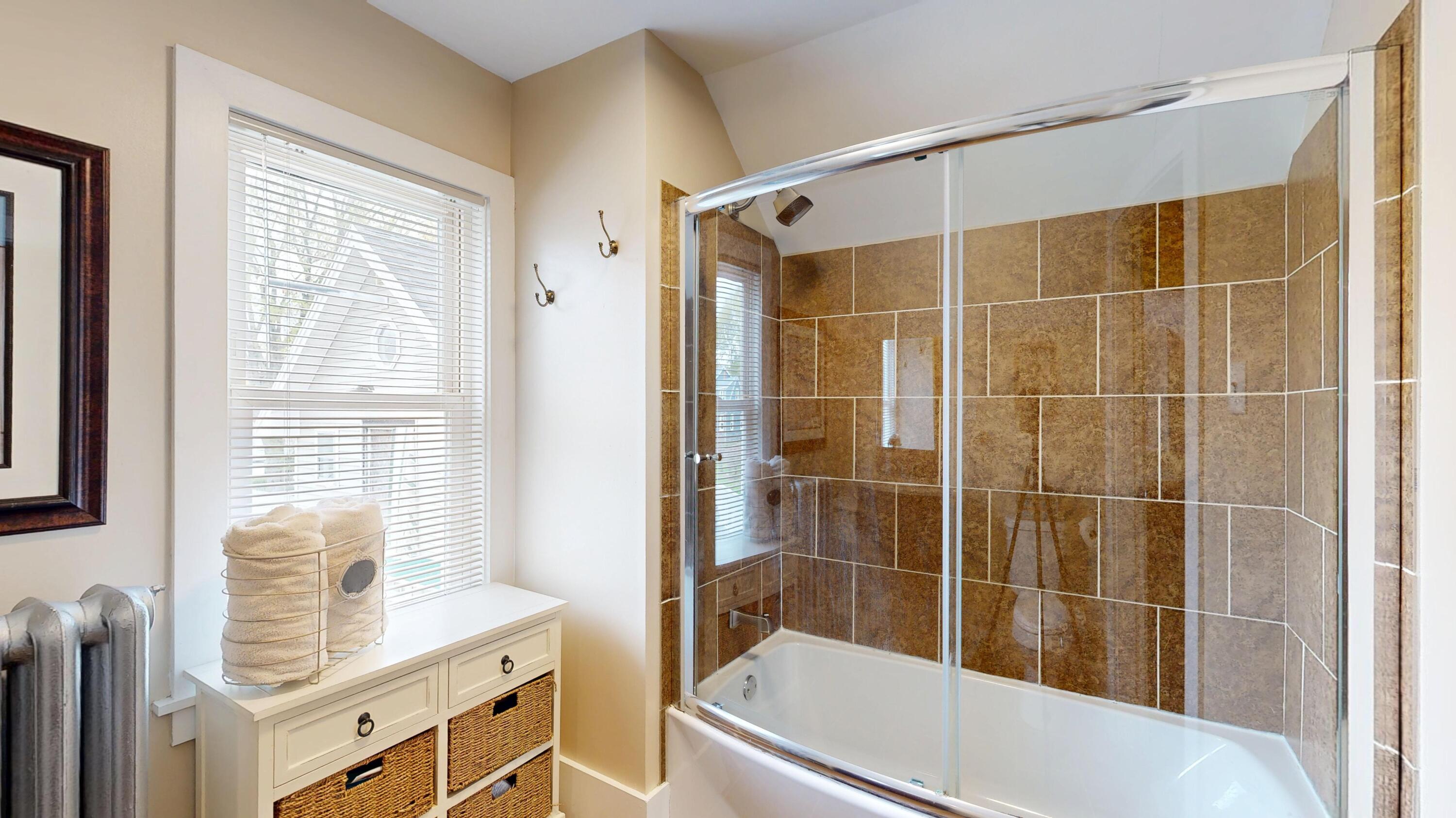 19 Fairlawn Avenue Lewiston ME 04240