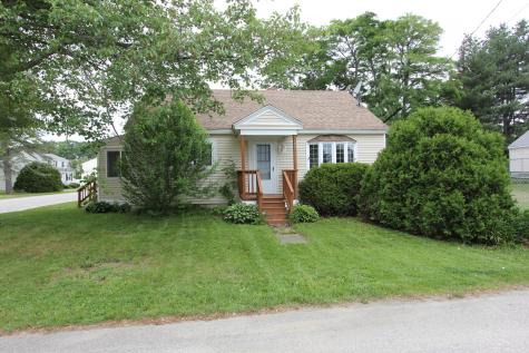 25 Louise Avenue Lewiston ME 04240