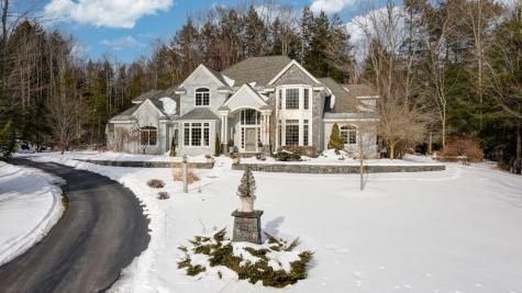 21 Olympic Drive Falmouth ME 04105