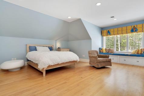 21 Olympic Drive Falmouth ME 04105