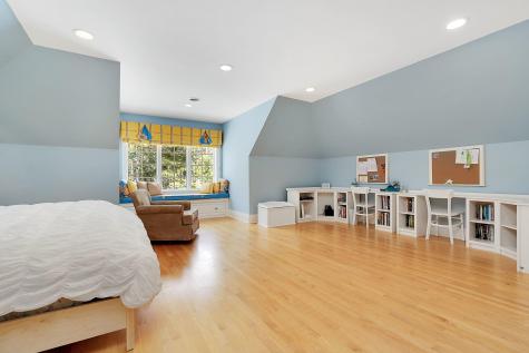 21 Olympic Drive Falmouth ME 04105