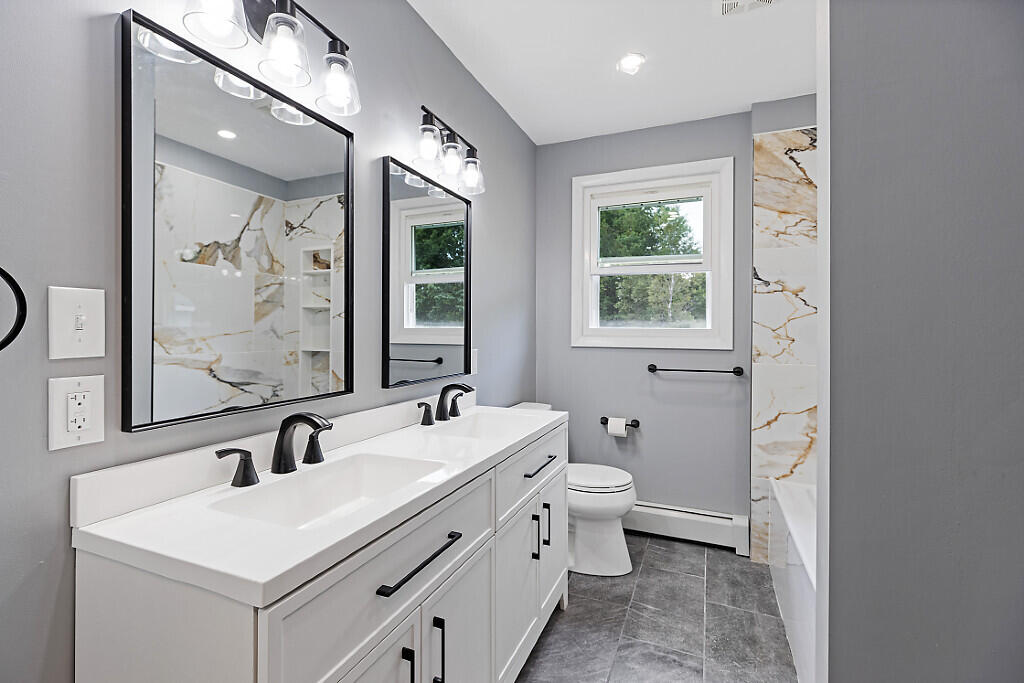 62 Fletcher Road Auburn ME 04210