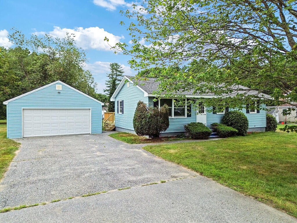 62 Fletcher Road Auburn ME 04210