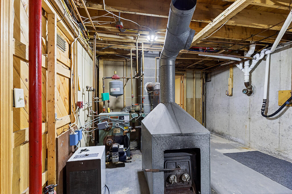 62 Fletcher Road Auburn ME 04210