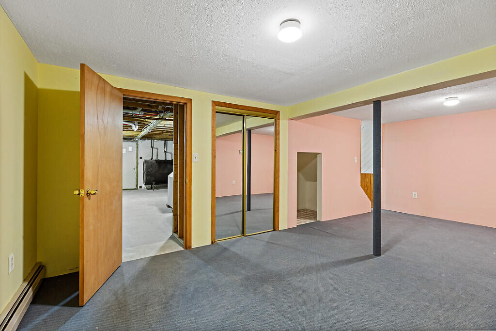 62 Fletcher Road Auburn ME 04210