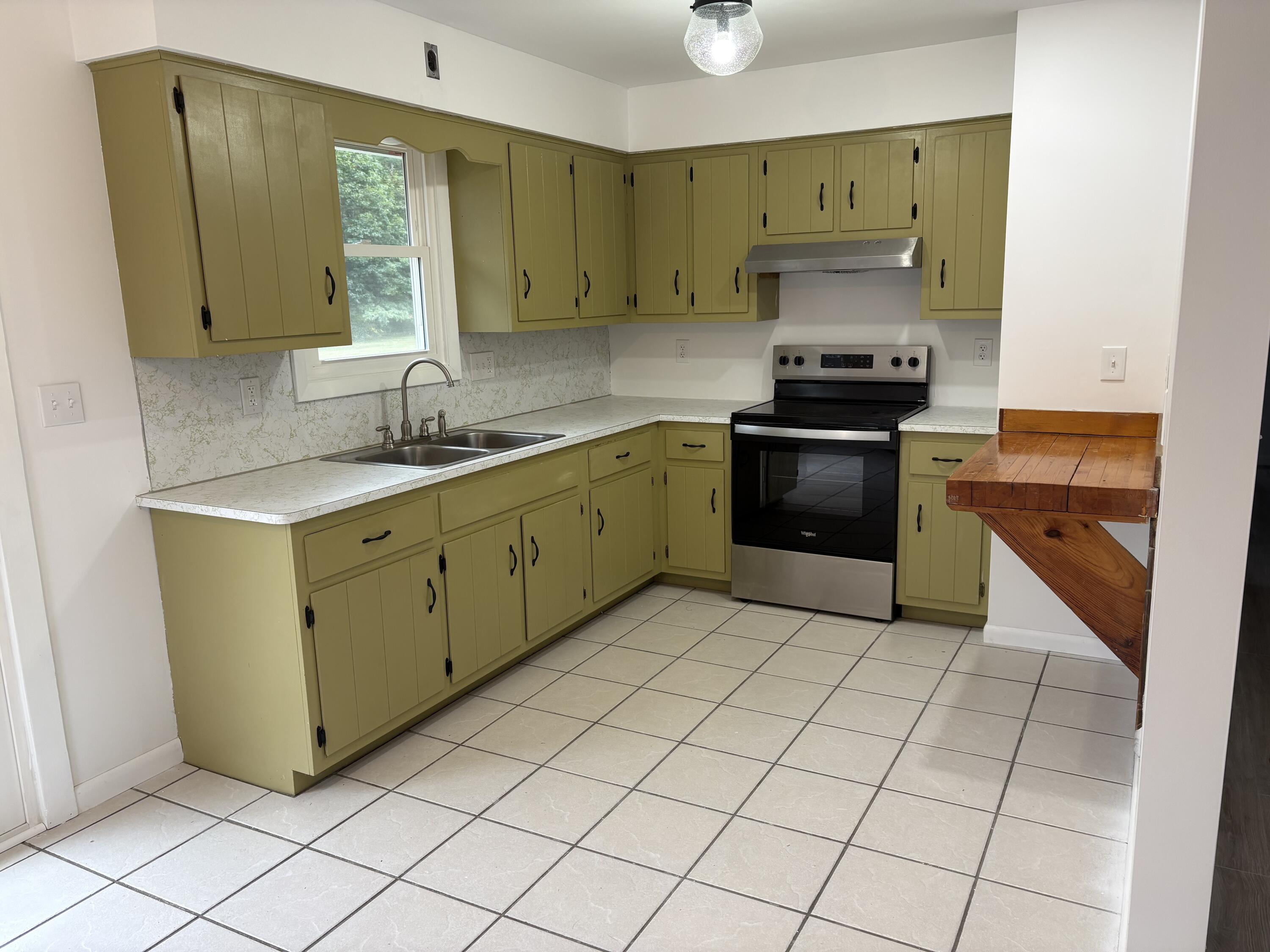 62 Fletcher Road Auburn ME 04210