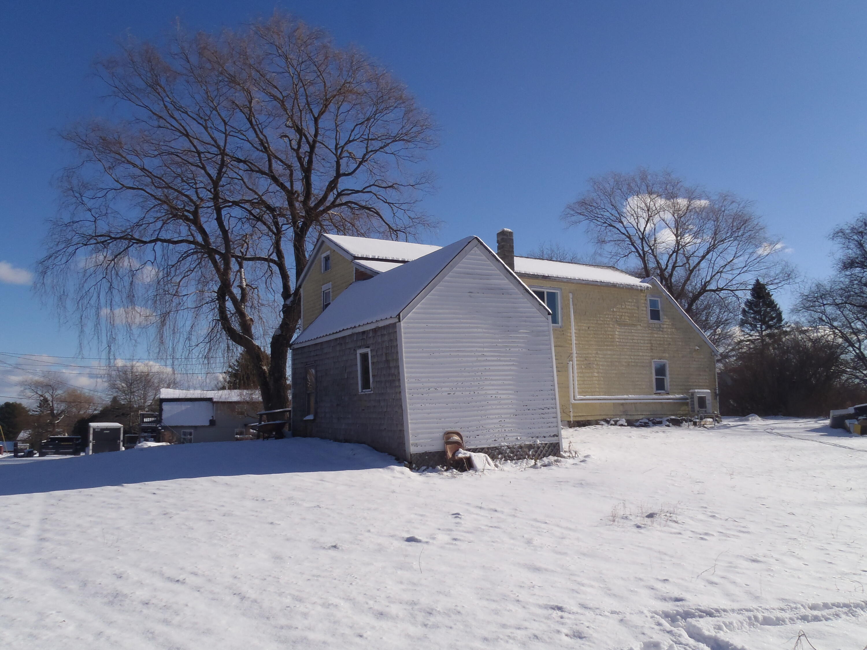 16 Swan Lane Cushing ME 04563