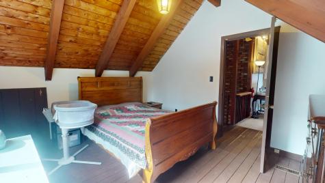 926 Levenseller Road Holden ME 04429