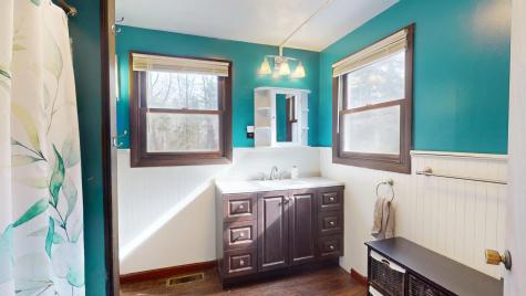 926 Levenseller Road Holden ME 04429