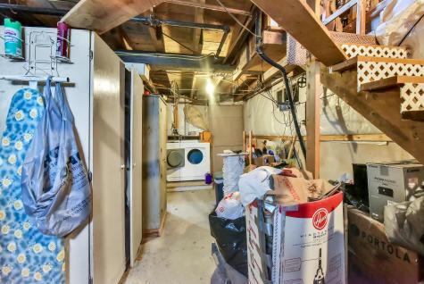 1069 River Avenue Gardiner ME 04345