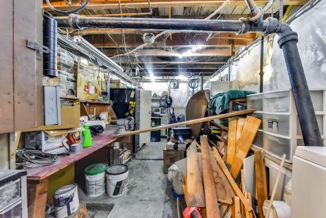 1069 River Avenue Gardiner ME 04345