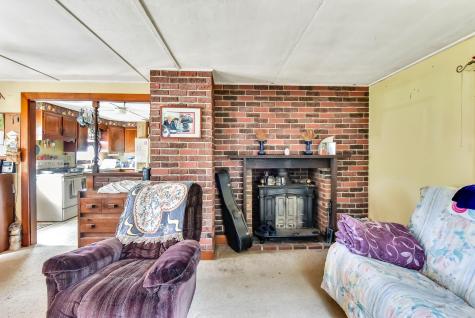 1069 River Avenue Gardiner ME 04345