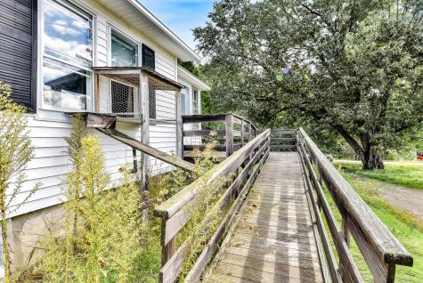 1069 River Avenue Gardiner ME 04345