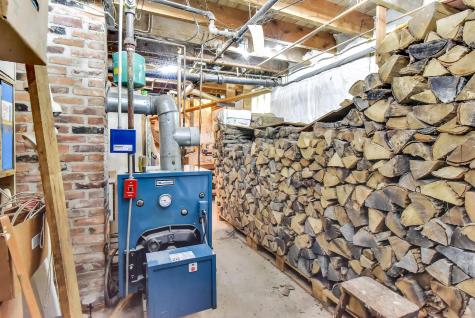 1069 River Avenue Gardiner ME 04345