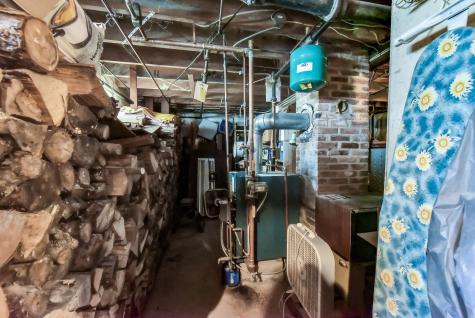 1069 River Avenue Gardiner ME 04345