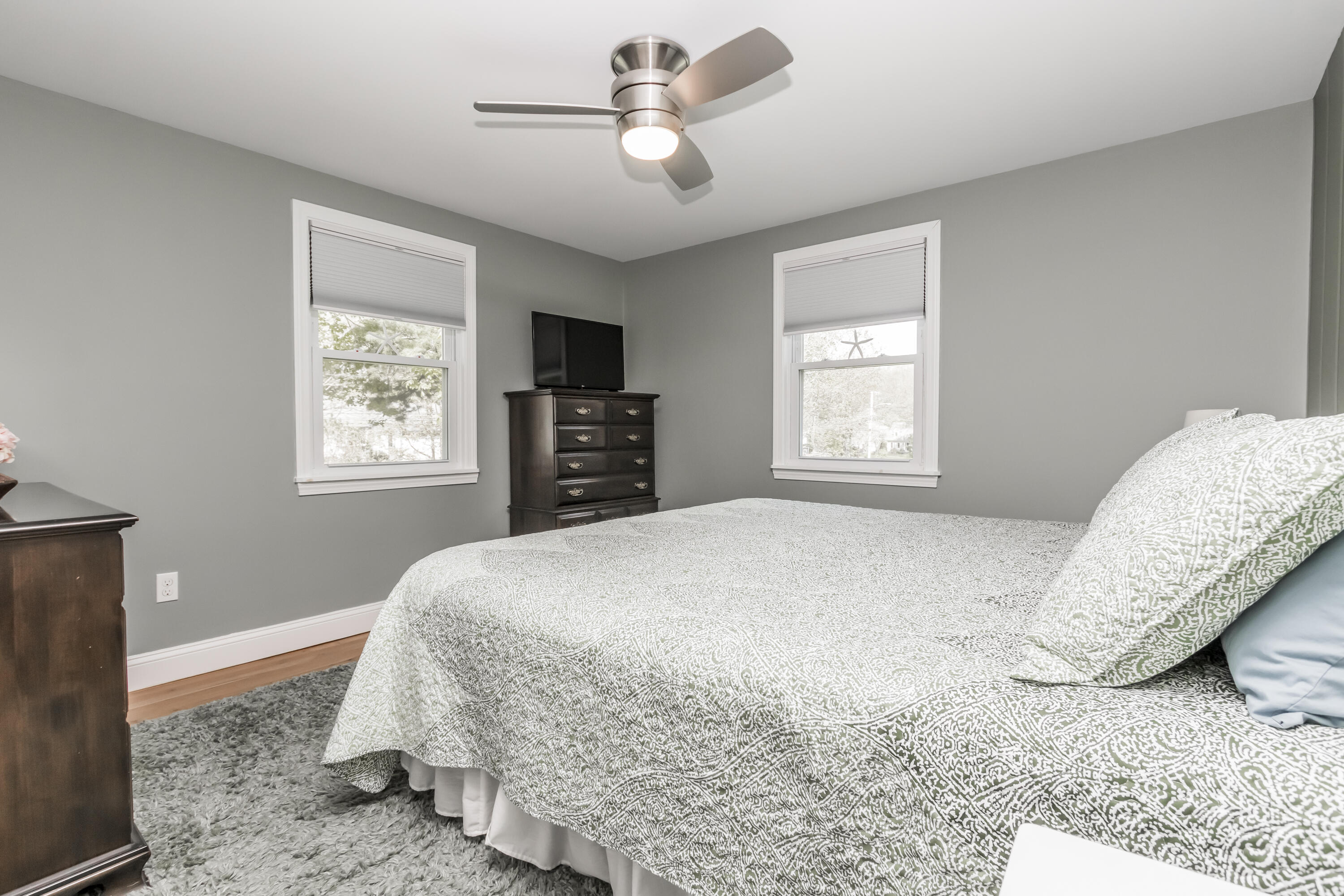 5 Mcauley Road Cape Elizabeth ME 04107