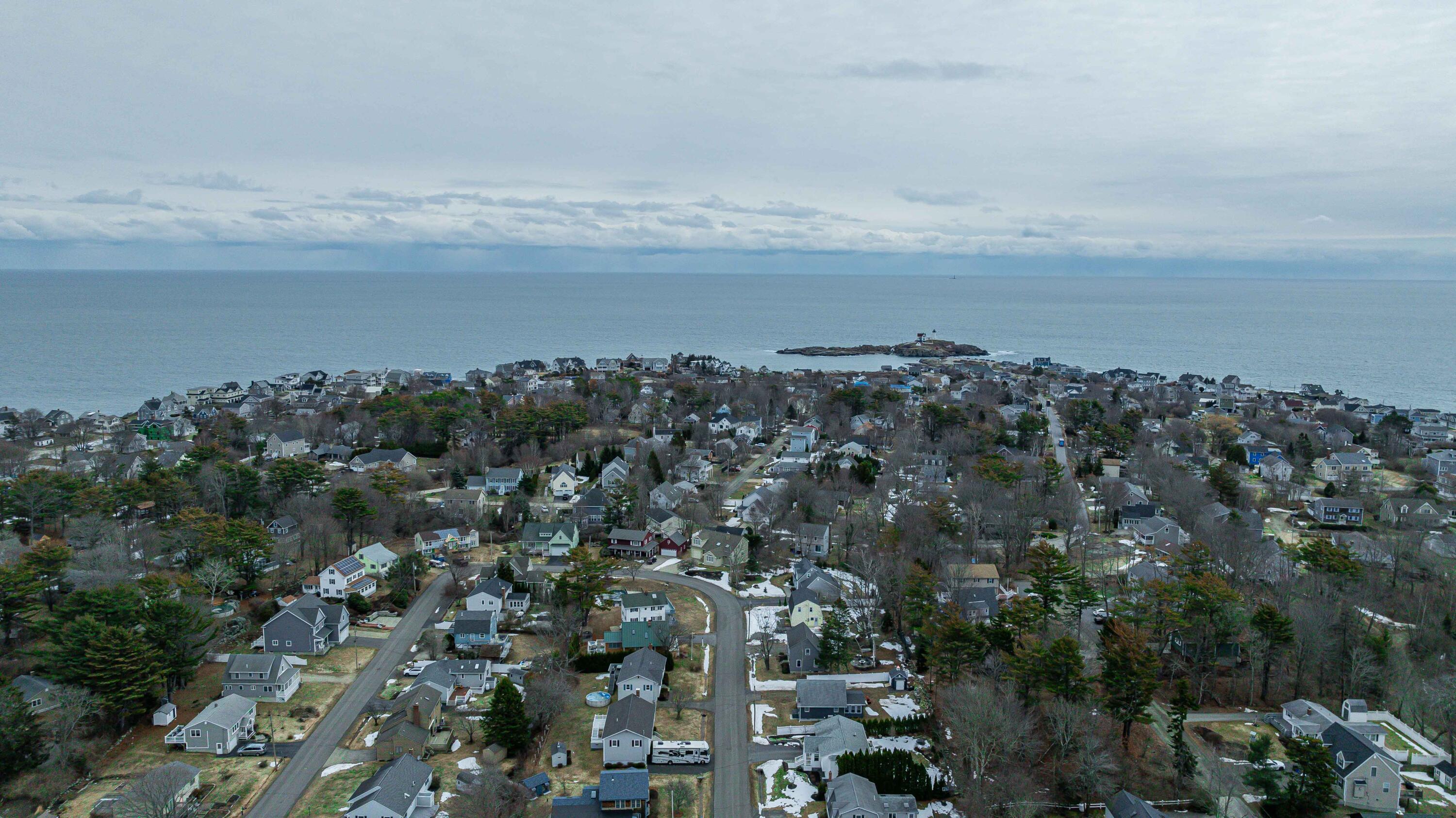 68 Airport Drive York ME 03909