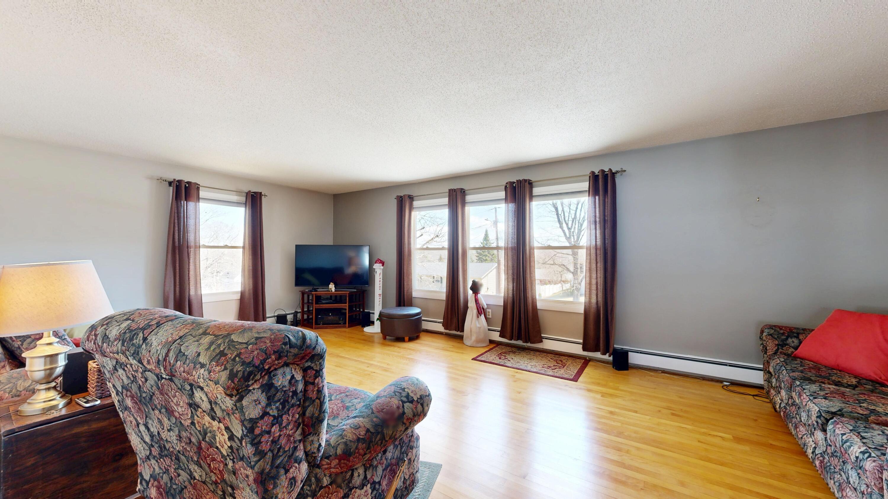 8 Reservoir Avenue Lewiston ME 04240