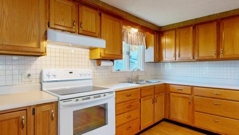 10 Nash Street Lewiston ME 04240