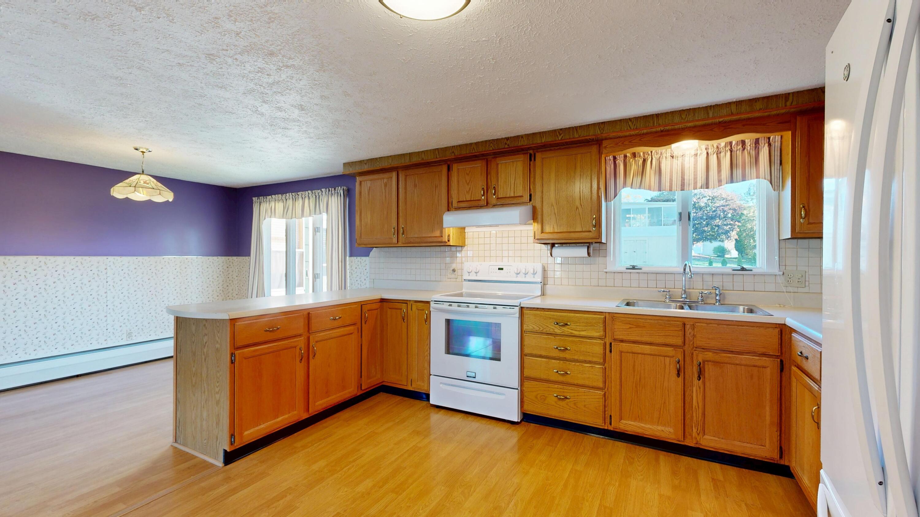 10 Nash Street Lewiston ME 04240