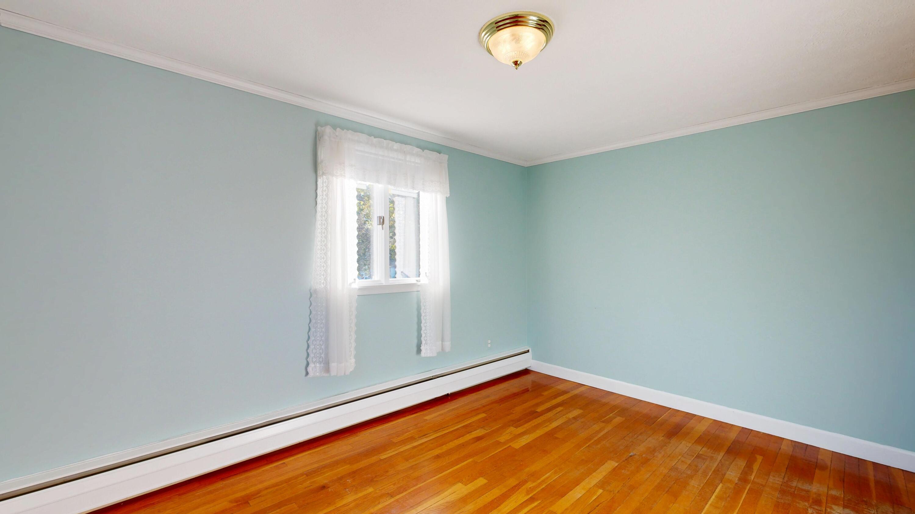 10 Nash Street Lewiston ME 04240