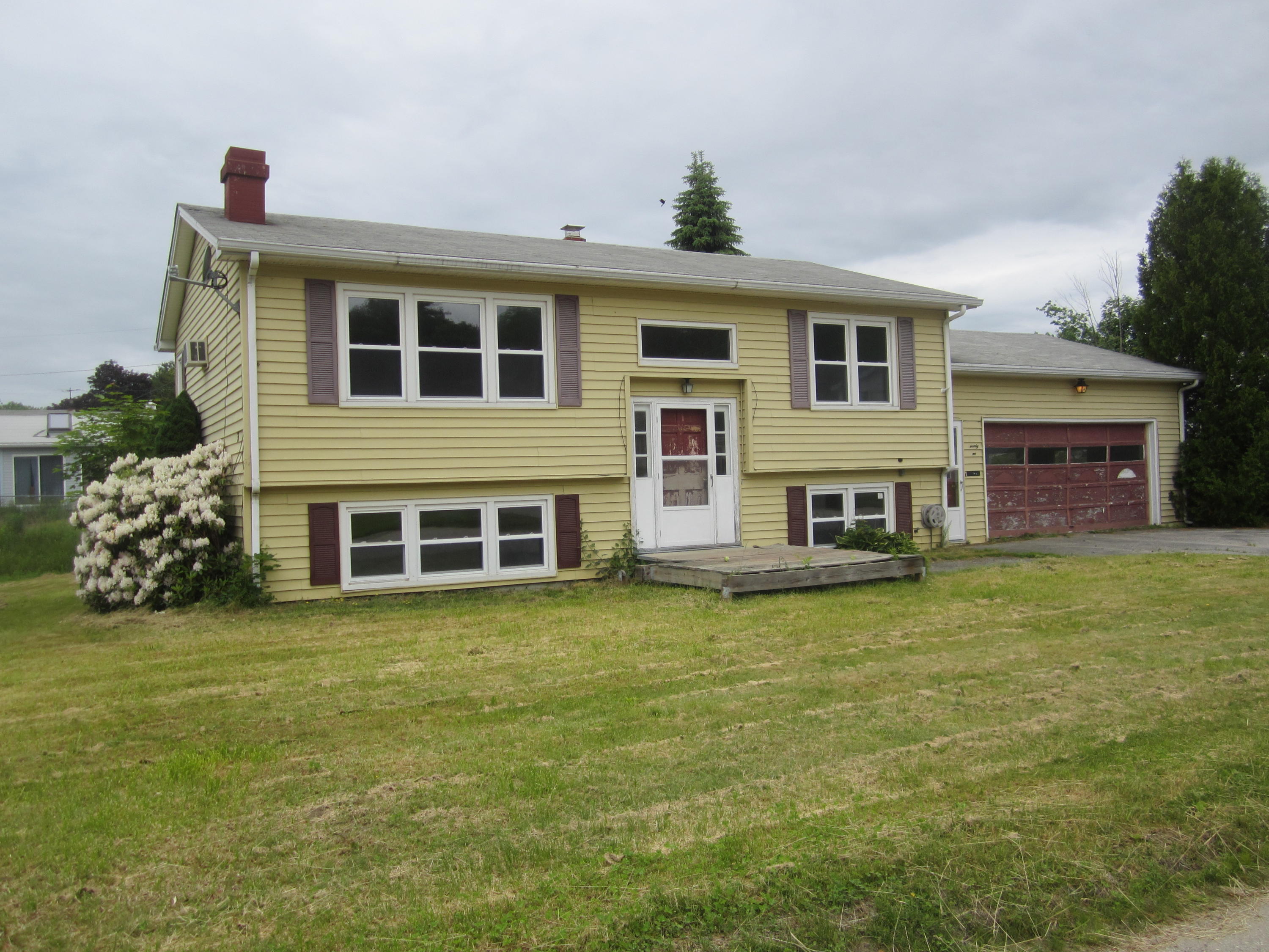 22 Bobby Street Lewiston ME 04240