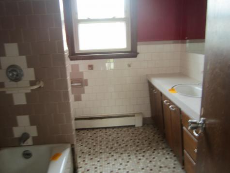 22 Bobby Street Lewiston ME 04240