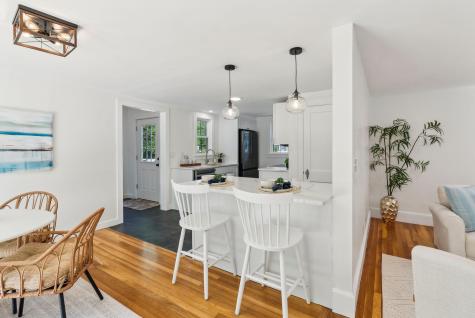 529 Mitchell Road Cape Elizabeth ME 04107