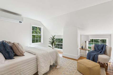 529 Mitchell Road Cape Elizabeth ME 04107