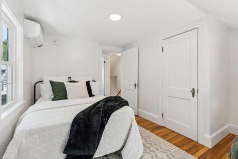 529 Mitchell Road Cape Elizabeth ME 04107