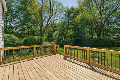 529 Mitchell Road Cape Elizabeth ME 04107