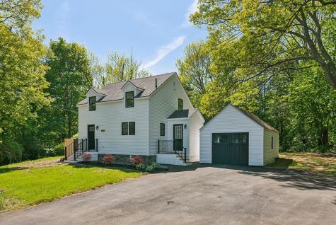 529 Mitchell Road Cape Elizabeth ME 04107