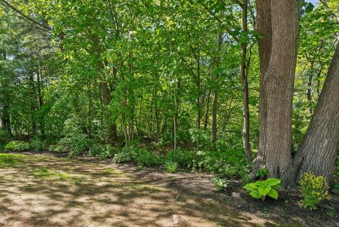 529 Mitchell Road Cape Elizabeth ME 04107